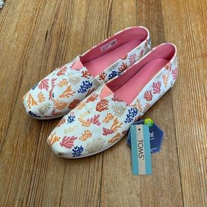 NWT TOMS Alpargata Coral Reef Print